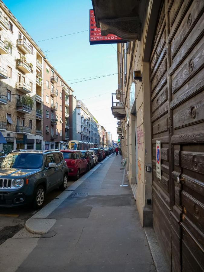 The Best Rent - Studio Nearby Sant'Agostino Metro Милан Экстерьер фото
